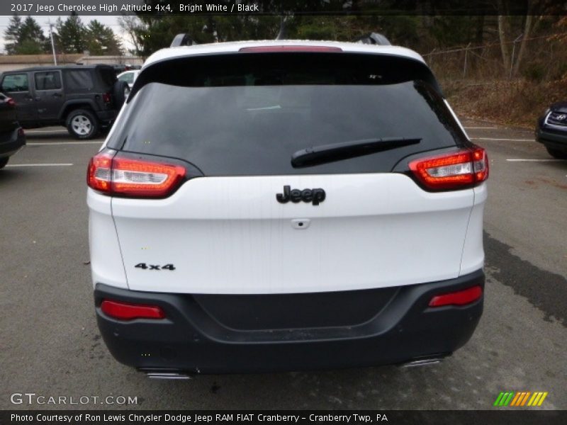 Bright White / Black 2017 Jeep Cherokee High Altitude 4x4