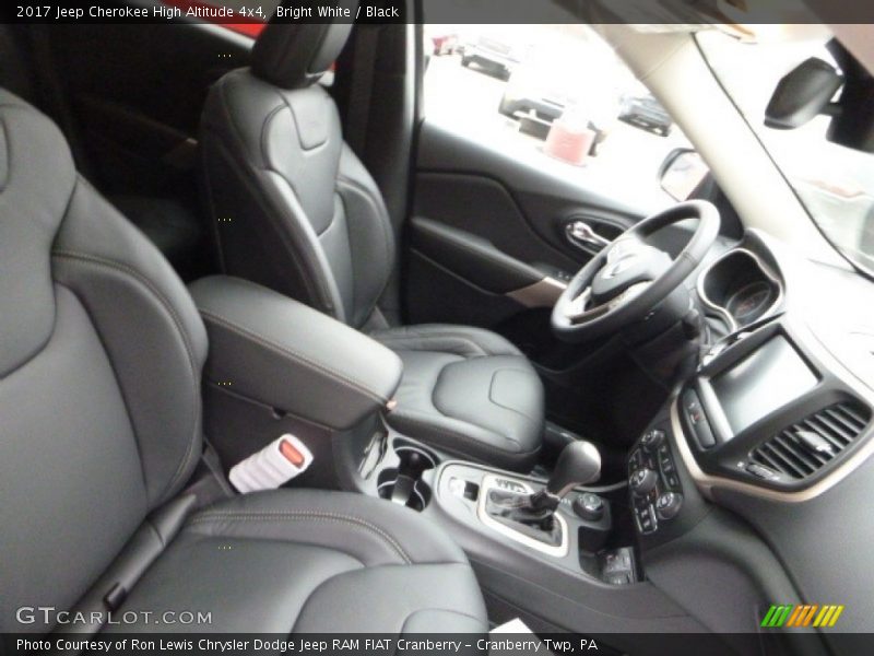 Bright White / Black 2017 Jeep Cherokee High Altitude 4x4