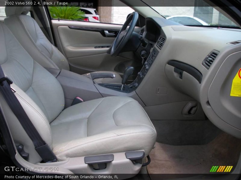 Black / Taupe 2002 Volvo S60 2.4