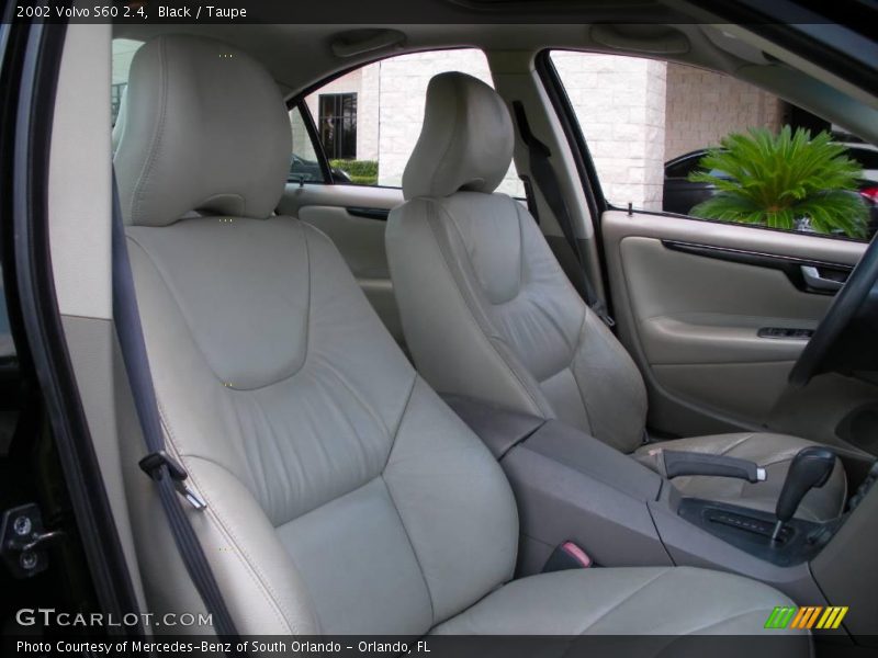 Black / Taupe 2002 Volvo S60 2.4