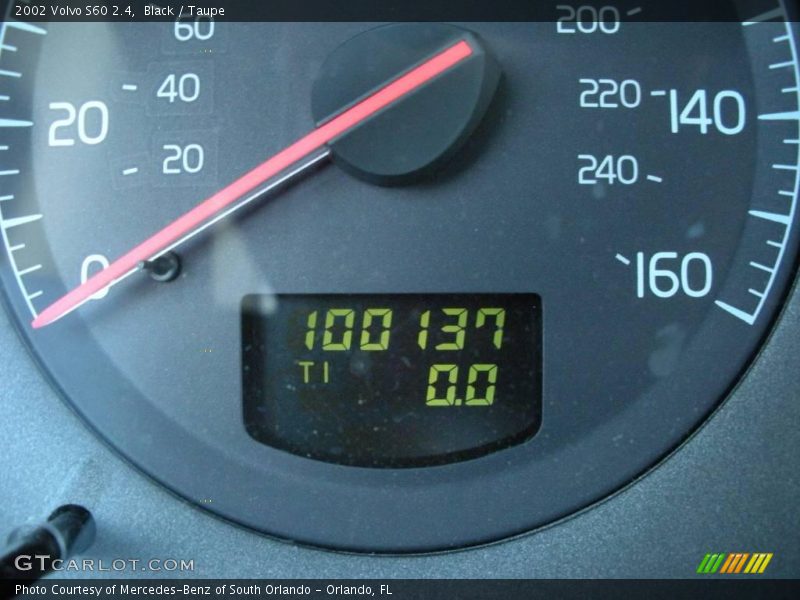 Black / Taupe 2002 Volvo S60 2.4
