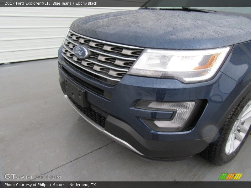 Blue Jeans / Ebony Black 2017 Ford Explorer XLT