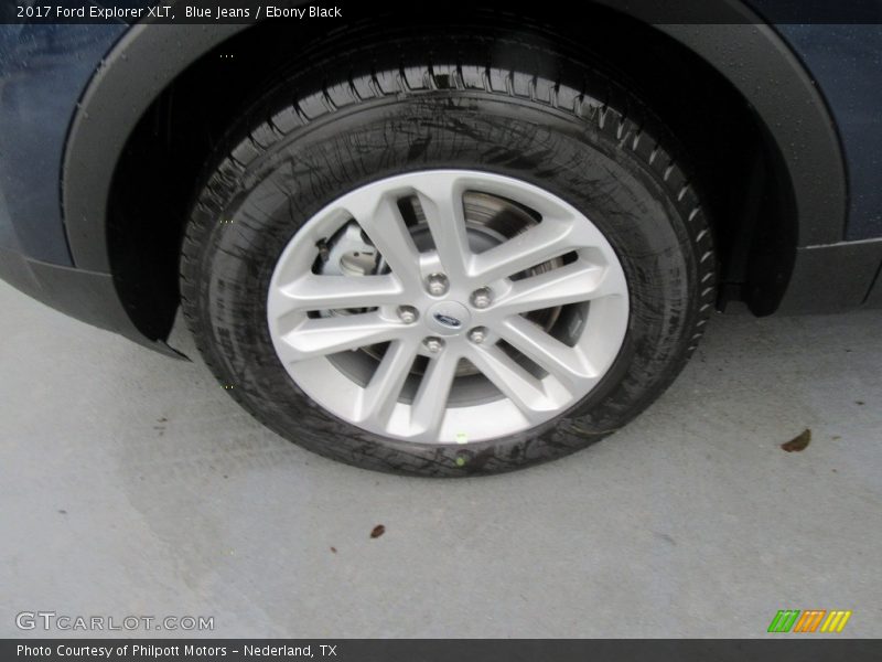 Blue Jeans / Ebony Black 2017 Ford Explorer XLT