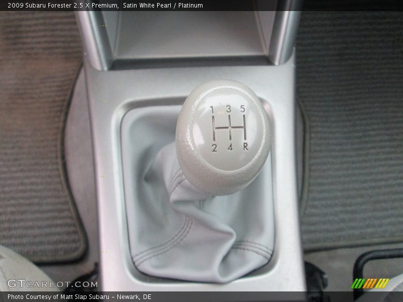 Satin White Pearl / Platinum 2009 Subaru Forester 2.5 X Premium