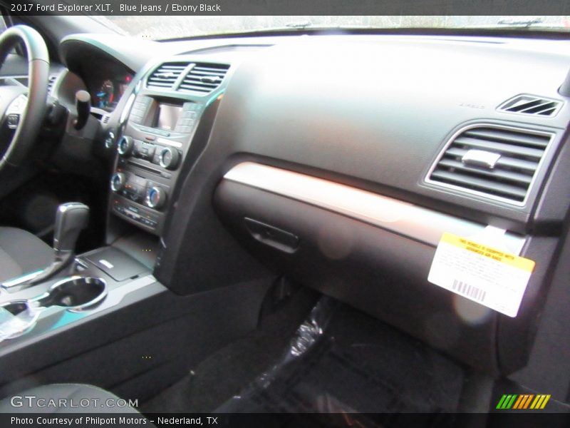 Blue Jeans / Ebony Black 2017 Ford Explorer XLT