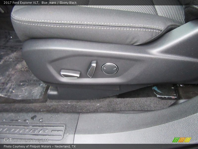 Blue Jeans / Ebony Black 2017 Ford Explorer XLT
