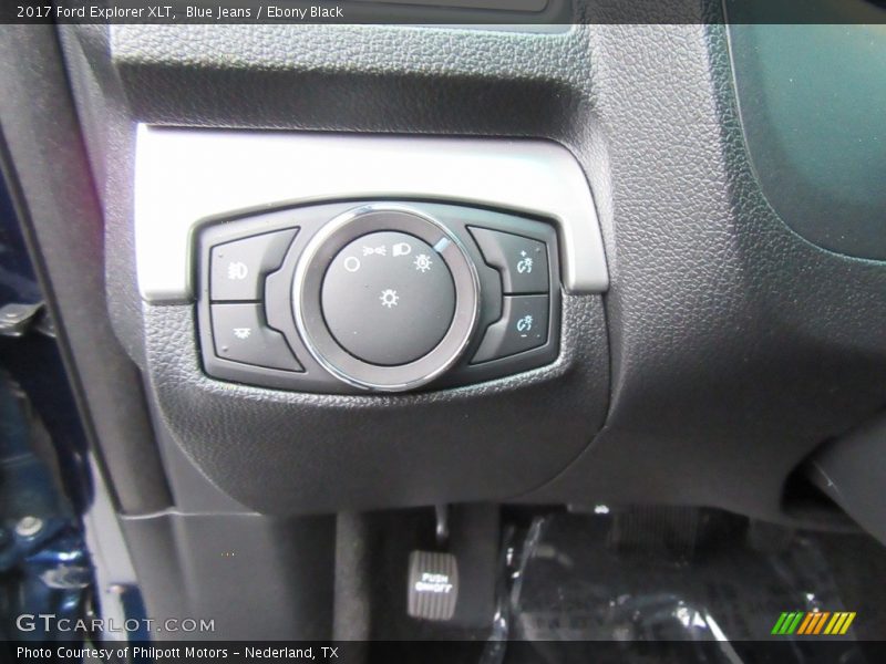 Blue Jeans / Ebony Black 2017 Ford Explorer XLT