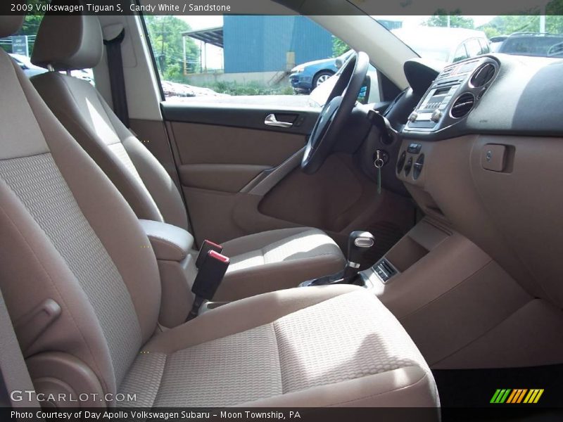 Candy White / Sandstone 2009 Volkswagen Tiguan S