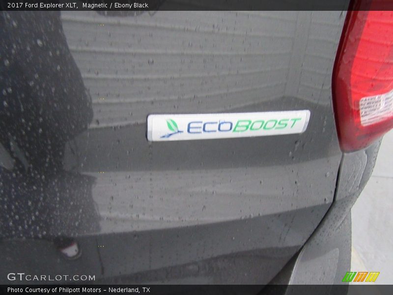 Magnetic / Ebony Black 2017 Ford Explorer XLT