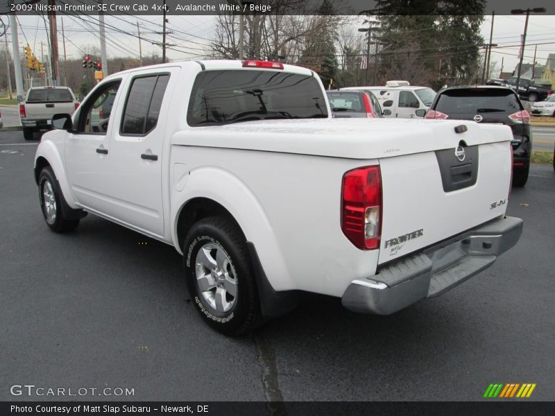 Avalanche White / Beige 2009 Nissan Frontier SE Crew Cab 4x4
