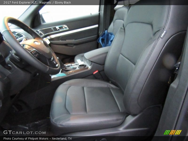 Magnetic / Ebony Black 2017 Ford Explorer XLT