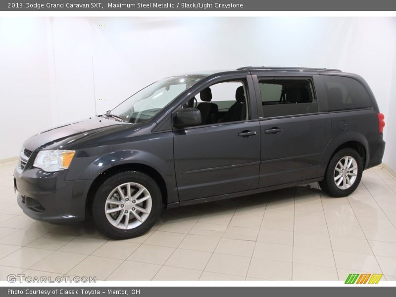 Maximum Steel Metallic / Black/Light Graystone 2013 Dodge Grand Caravan SXT