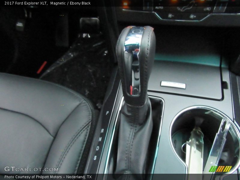 Magnetic / Ebony Black 2017 Ford Explorer XLT