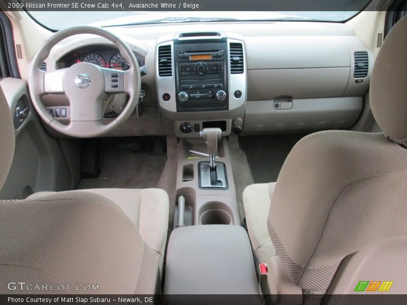 Avalanche White / Beige 2009 Nissan Frontier SE Crew Cab 4x4