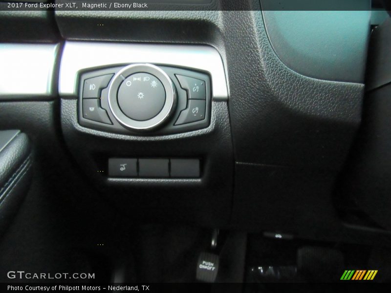 Magnetic / Ebony Black 2017 Ford Explorer XLT