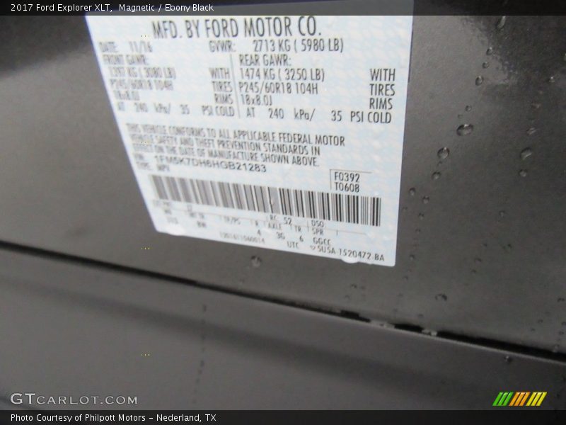 Magnetic / Ebony Black 2017 Ford Explorer XLT