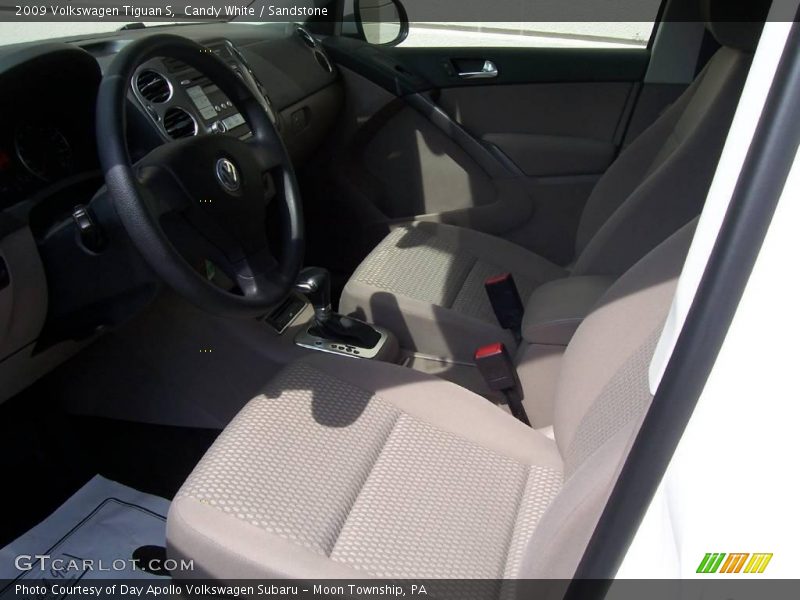 Candy White / Sandstone 2009 Volkswagen Tiguan S