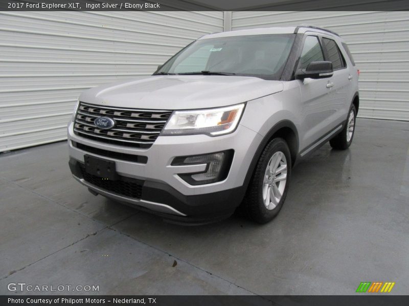 Ingot Silver / Ebony Black 2017 Ford Explorer XLT