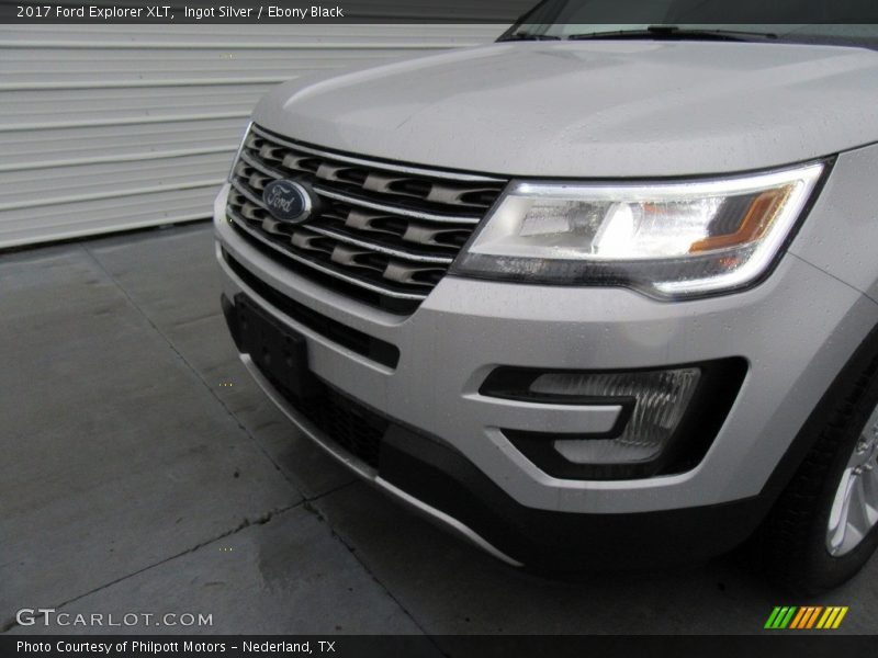 Ingot Silver / Ebony Black 2017 Ford Explorer XLT