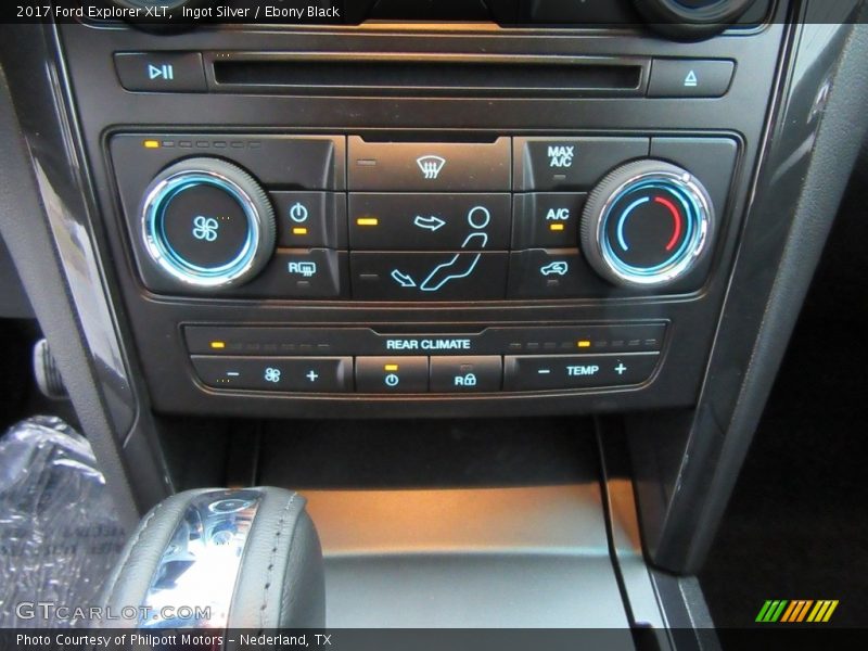 Ingot Silver / Ebony Black 2017 Ford Explorer XLT