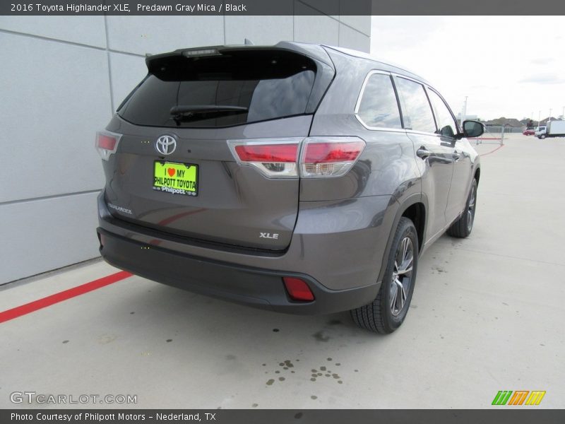 Predawn Gray Mica / Black 2016 Toyota Highlander XLE