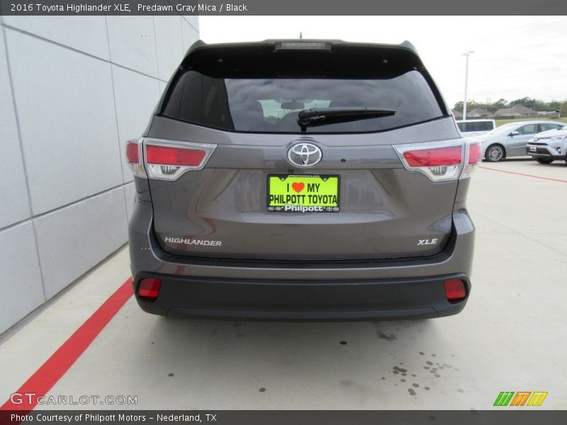 Predawn Gray Mica / Black 2016 Toyota Highlander XLE