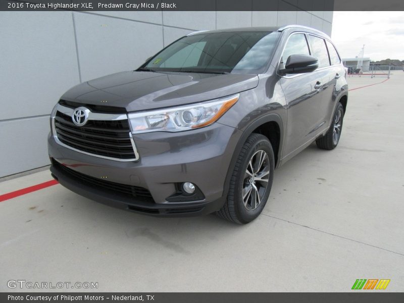 Predawn Gray Mica / Black 2016 Toyota Highlander XLE