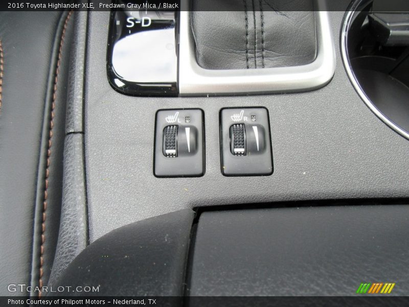 Predawn Gray Mica / Black 2016 Toyota Highlander XLE
