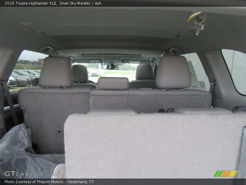 Silver Sky Metallic / Ash 2016 Toyota Highlander XLE
