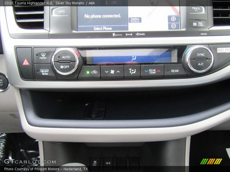 Silver Sky Metallic / Ash 2016 Toyota Highlander XLE