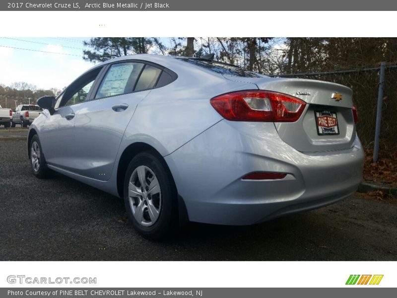 Arctic Blue Metallic / Jet Black 2017 Chevrolet Cruze LS