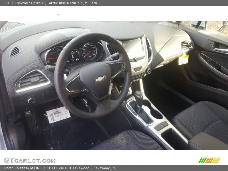 Arctic Blue Metallic / Jet Black 2017 Chevrolet Cruze LS