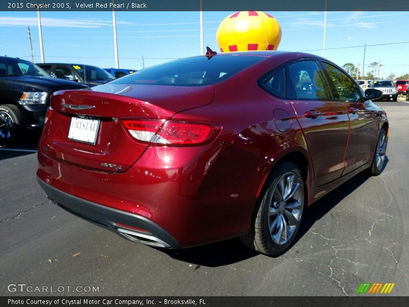 Velvet Red Pearl / Black 2015 Chrysler 200 S