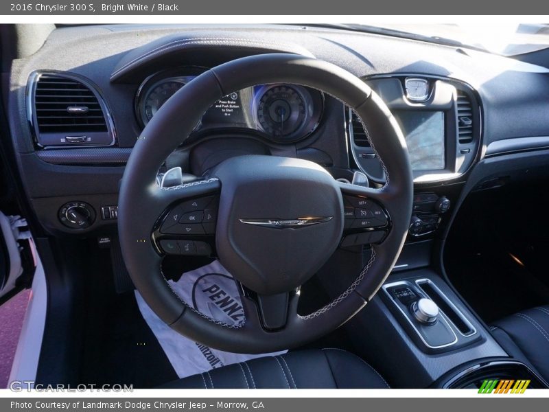 Bright White / Black 2016 Chrysler 300 S