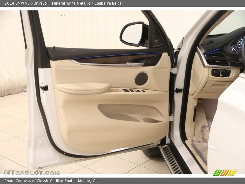 Mineral White Metallic / Canberra Beige 2014 BMW X5 xDrive35i