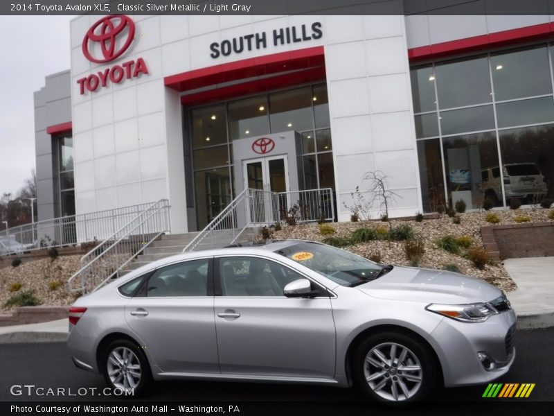 Classic Silver Metallic / Light Gray 2014 Toyota Avalon XLE