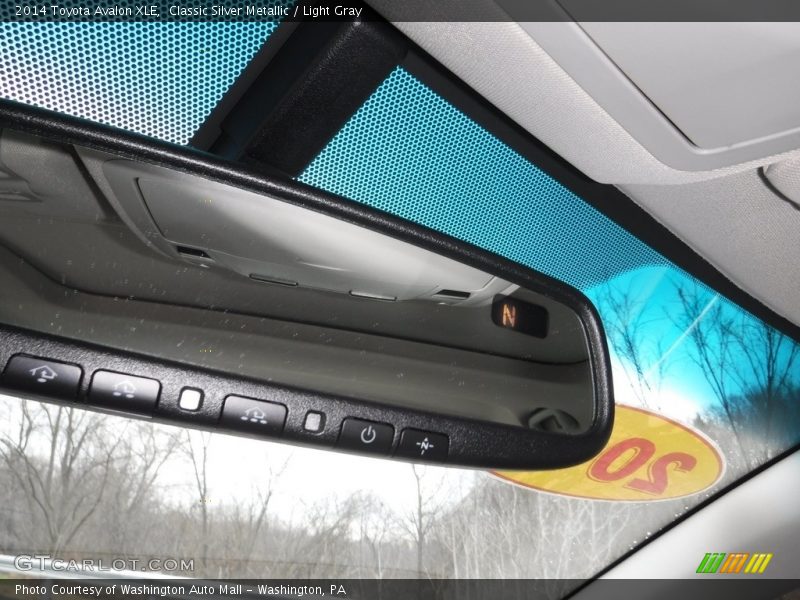 Classic Silver Metallic / Light Gray 2014 Toyota Avalon XLE