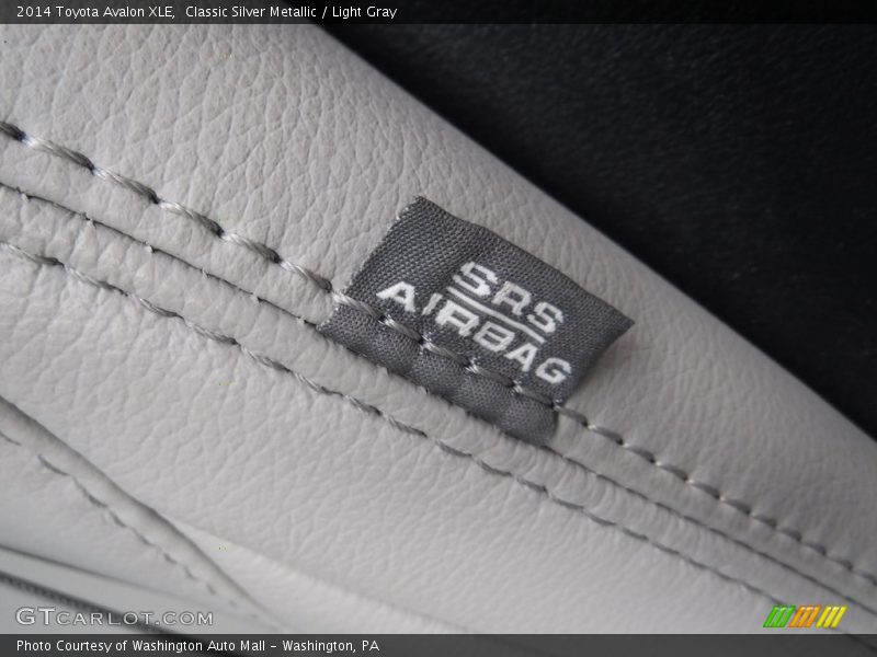 Classic Silver Metallic / Light Gray 2014 Toyota Avalon XLE