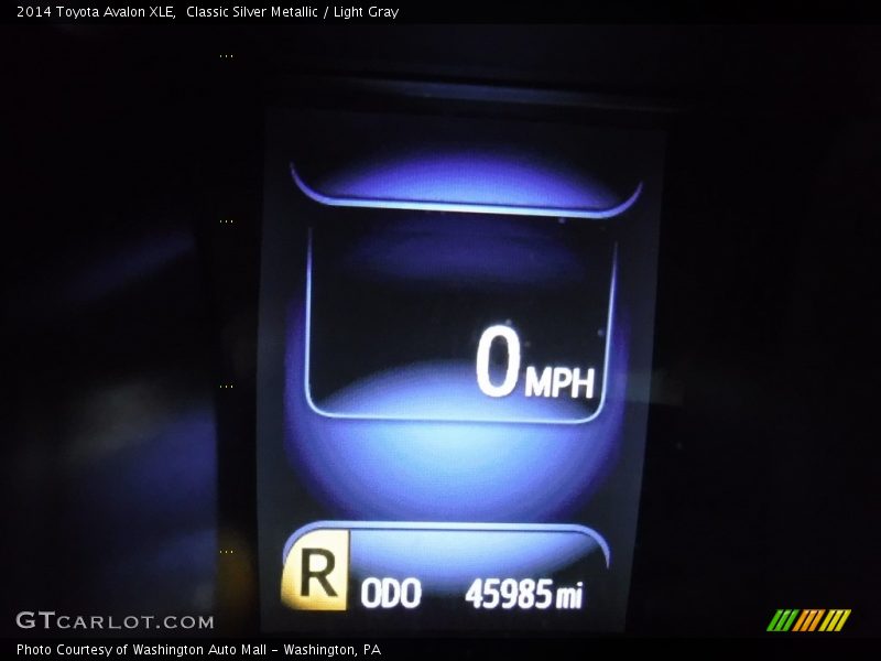 Classic Silver Metallic / Light Gray 2014 Toyota Avalon XLE
