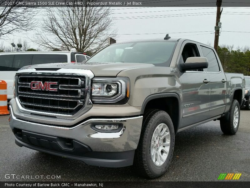 Pepperdust Metallic / Jet Black 2017 GMC Sierra 1500 SLE Crew Cab 4WD