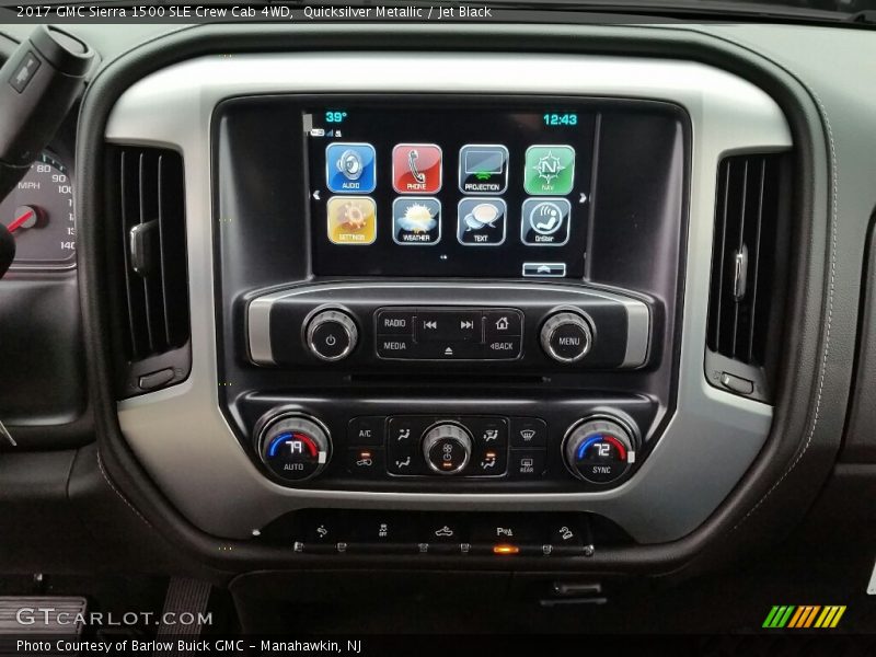 Quicksilver Metallic / Jet Black 2017 GMC Sierra 1500 SLE Crew Cab 4WD