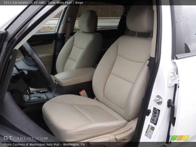 Snow White Pearl / Beige 2011 Kia Sorento LX V6 AWD