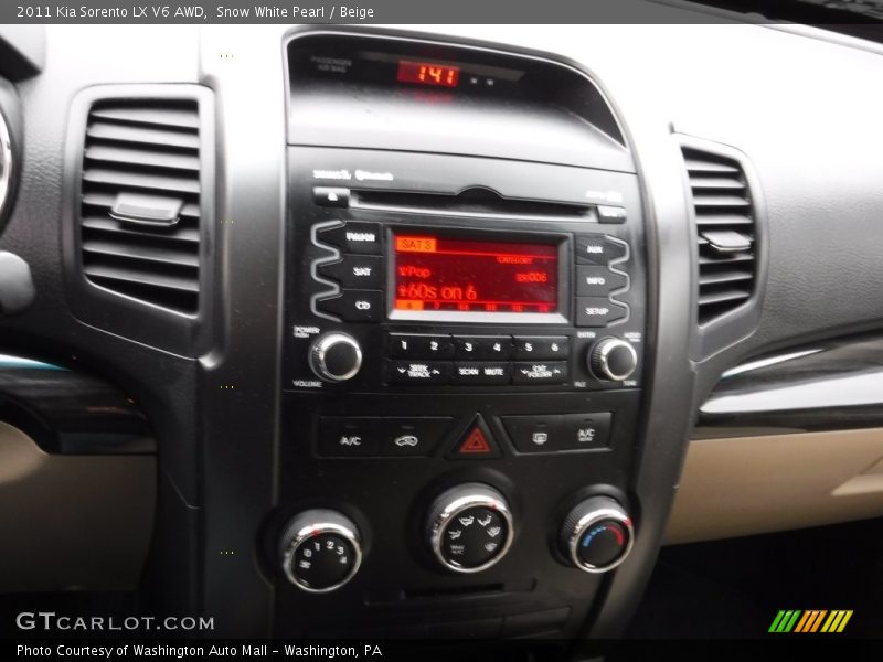 Snow White Pearl / Beige 2011 Kia Sorento LX V6 AWD