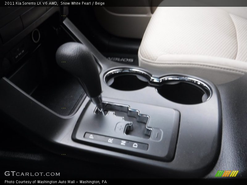 Snow White Pearl / Beige 2011 Kia Sorento LX V6 AWD