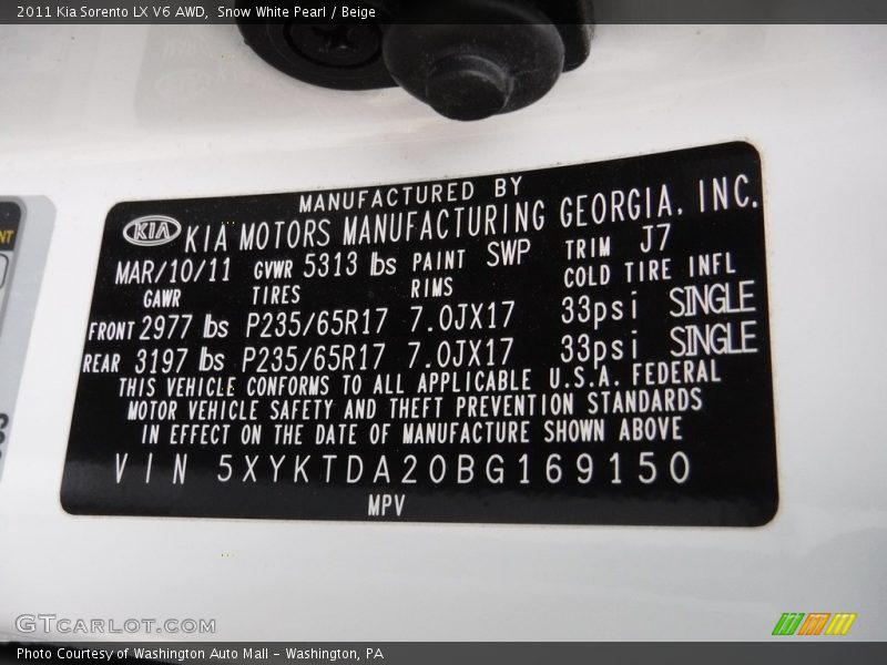 Snow White Pearl / Beige 2011 Kia Sorento LX V6 AWD