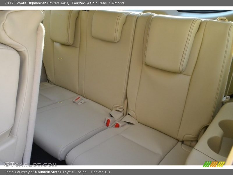 Toasted Walnut Pearl / Almond 2017 Toyota Highlander Limited AWD