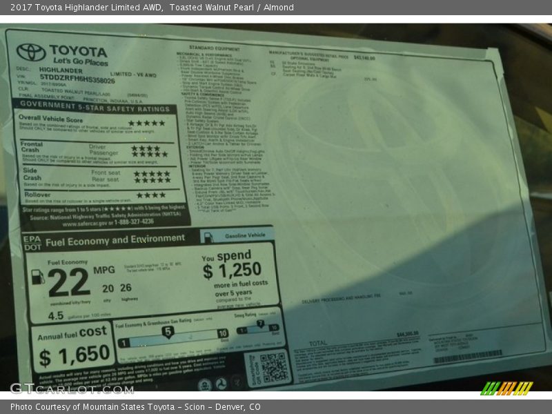 Toasted Walnut Pearl / Almond 2017 Toyota Highlander Limited AWD