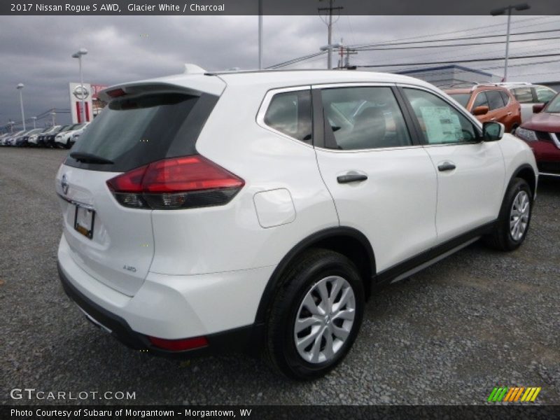 Glacier White / Charcoal 2017 Nissan Rogue S AWD