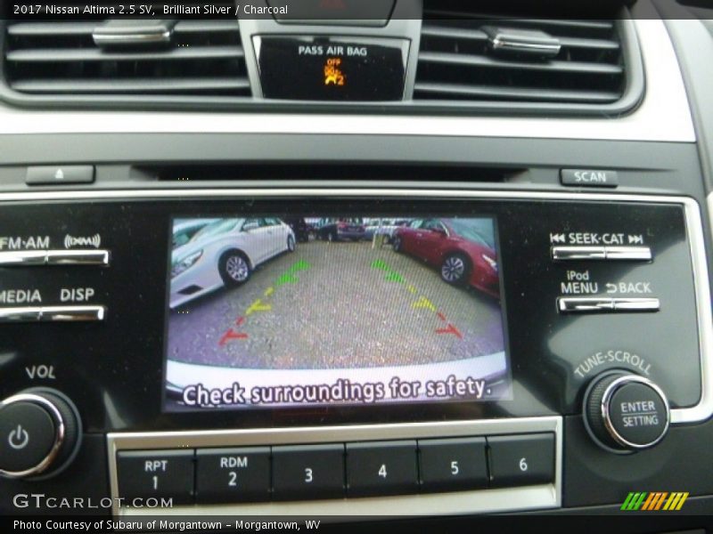Brilliant Silver / Charcoal 2017 Nissan Altima 2.5 SV