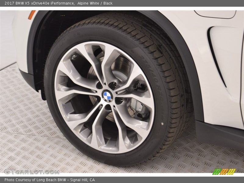 Alpine White / Black 2017 BMW X5 xDrive40e iPerformance